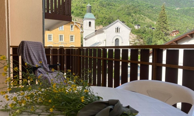 Brides-les-Bains Apartment | My 3 Stars Bee Happy Studio