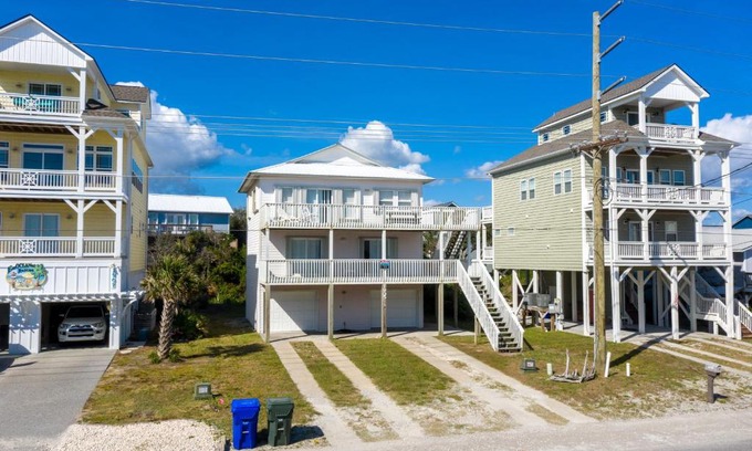 Surf City House | My Get Away