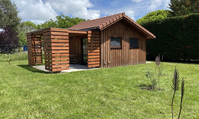 Le Verdon-sur-Mer Ski Chalet | My Ocean Cabin with Garden and Air Conditioning, Steps from the Beach