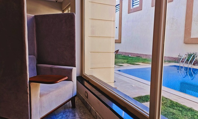 Sheikh Zayed City Hotel | my villa