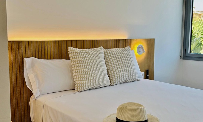 Castelldefels Hotel | MYO Barcelona Hotel & Apartments