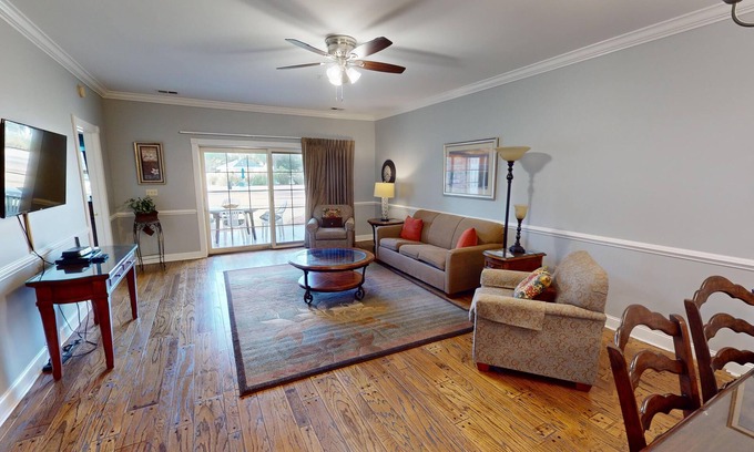 Central Myrtle Beach Condo | Myrtle Beach Golf Villa | Pool View | Beach Just Blocks | Magnolia Pointe Luster Leaf 4898-103