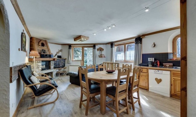 Val-d'Isere Apartment | N2 chalet apartment 4*63m²4/5 person at the slopes foot