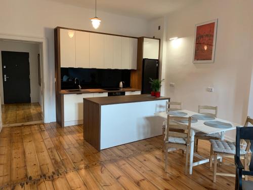 Tarnowskie Gory Apartment | Na skraju Rynku 110 m2
