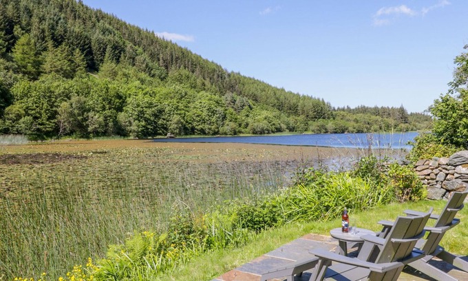 Dolgellau Cottage | NANT Y GWERNAN, pet friendly, with a garden in Dolgellau