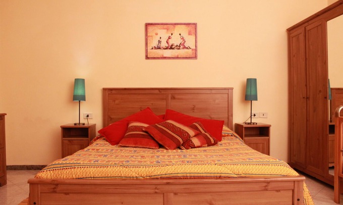 Naples City Centre Apartment | Naples 28 Holiday Home