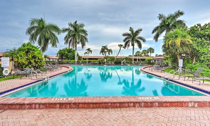 Naples Apartment | Naples Studio Near Everglades w/Marina!