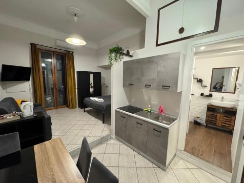 Fuorigrotta Apartment | Napoli studio 106