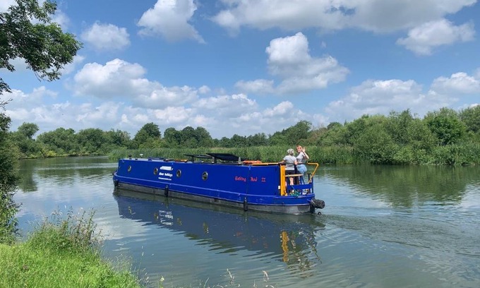 Abingdon Boat Rental | Narrowboat stay or Moving Holiday Abingdon On Thames DIFFERENT RATES APPLY ENSURE CORRECT RATE SELECTED