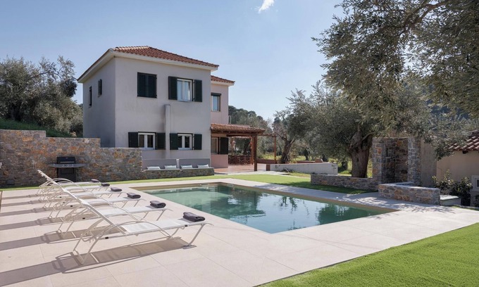 Skiathos Villa | Nature Retreat Skiathos Villa, Bill & John Skiathos