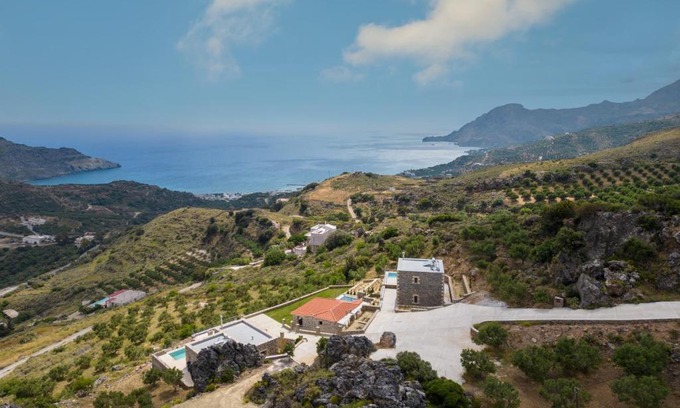 Agios Vasileios Villa | Nature Villas Myrthios
