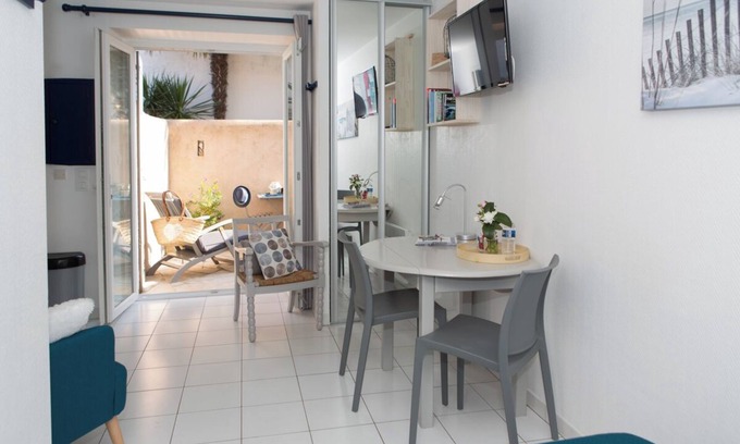 La Flotte House | N°8 - The Diamond Tern