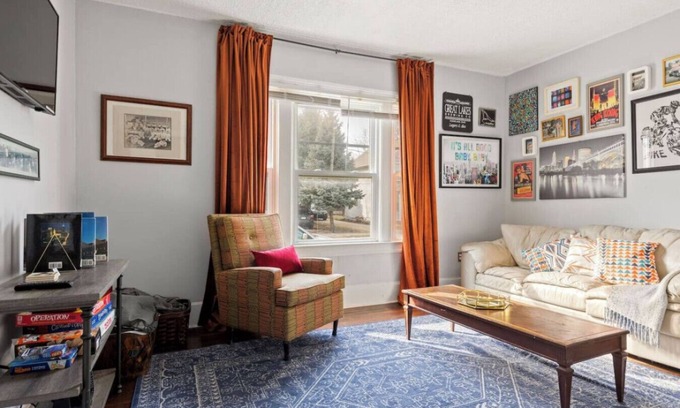 Ohio City Apartment | Near downtown, Ohio City, Walkable, Flats!
