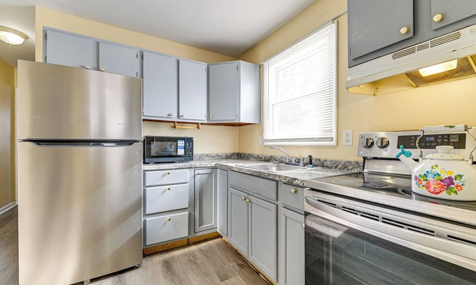 Albany House | Near Hospitals: Home w/Yard in Albany!