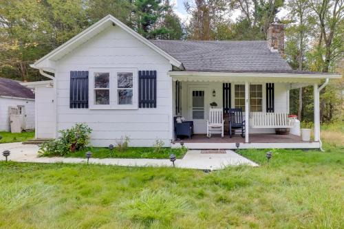Blakeslee House | Near Parks and Lakes Blakeslee Home with Private Yard