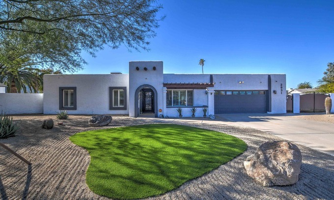 Paradise Valley Village House | Near Scottsdale IMPRESSIVE 4bd room home large lot with temp controlled pool