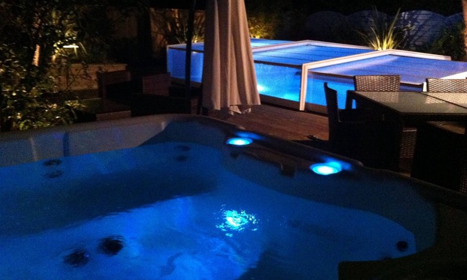 Grayan-Et-L'Hopital Villa | Near Soulac/sea, private indoor heated swimming pool, jacuzzi, Sauna.