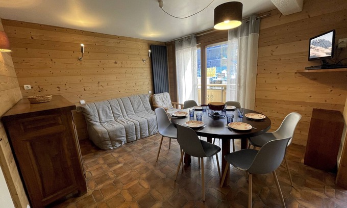 La Clusaz Apartment | Neige et Roc 2 - Apartment 3* village center for 6 people
