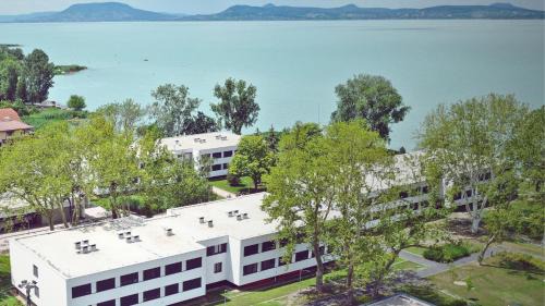 Balatonboglar Hotel | NEKA Village
