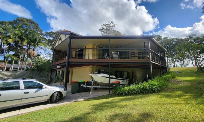 Safety Beach House | Nestled in the peaceful heart of tranquil Safety Beach only minutes from beach
