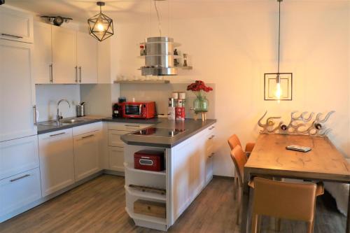 Feldberg Apartment | Neue Ferienwohnung mit Whirlpool und Sauna in der Residenz Grafenmatt inklusive HochschwarzwaldCard