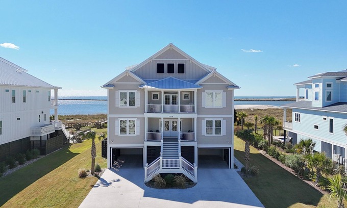 Inlet Harbour House | New 10 BR Oceanfront Beach House! Carrocce Sea Ranch.
