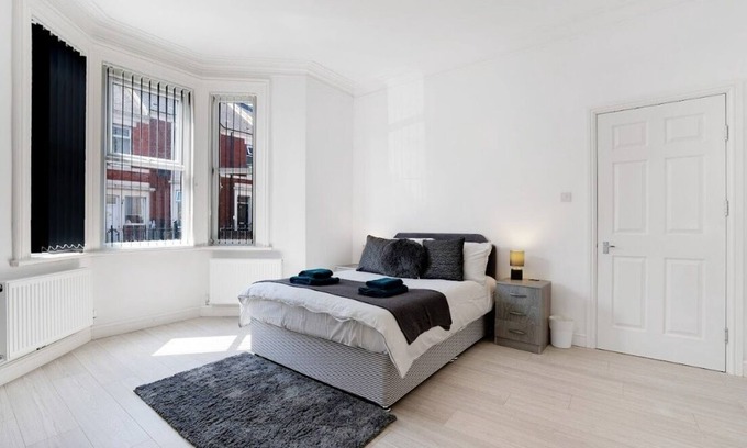 Newcastle-upon-Tyne House | New! 2 Bed Apartment in Newcastle, FREE WIFI!