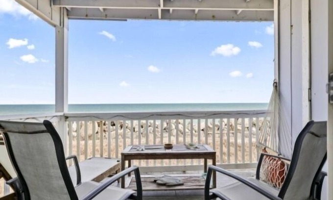 North Carolina Coast Villa | NEW! A Sea Escape 1-Bedroom Villa