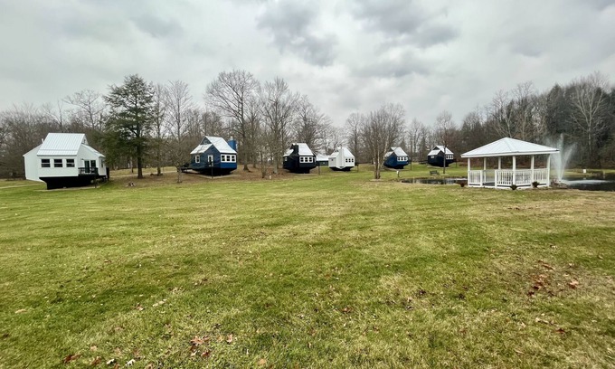 Conneaut Lake Ski Chalet | *NEW ALL 6 Chalets by the Lake - Conneaut Lake, PA
