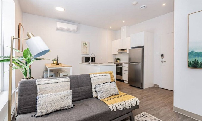 Plateau Mont Royal Apartment | New and Perfectly Located 1 Bedroom Apartment by Denstays