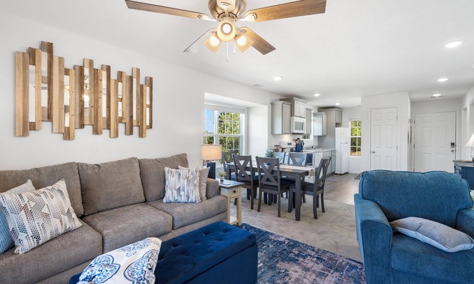 Indian Point Condo | New beautiful condo 2-king bedrooms 2-full baths sleeps 6-7 next to SDC