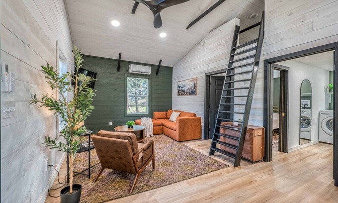 Alto Apartment | New Build | Cabin with Loft | Wildlife | Sleeps 6