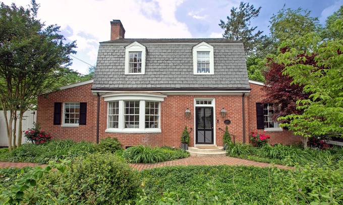Lewis Mountain House | New! Cameron Cottage | Best UVA Neighborhood
