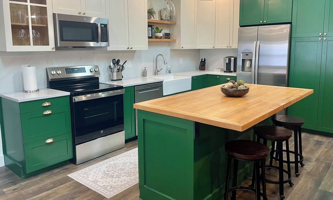 Holy Cross Apartment | New Carriage House Apartment near vibrant Downtown Indianapolis