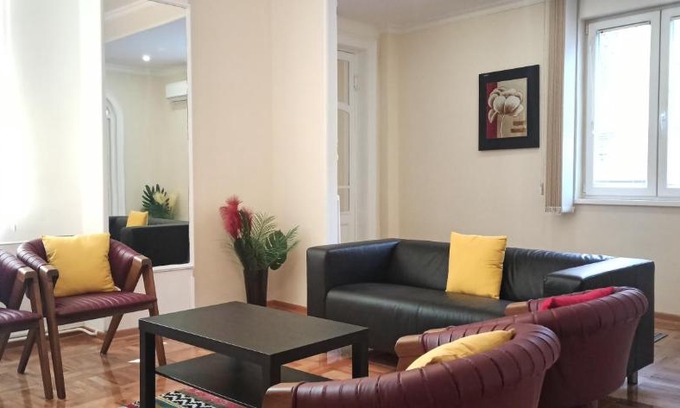 Terazije Apartment | NEW CENTER 4 BDR For 6 / 1min from Republic square