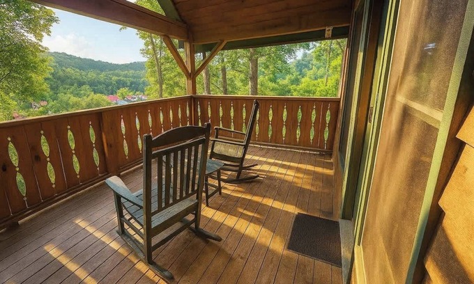 Helen Cabin | New! City&Mtn Views, Hot Tub, Sauna, Arcade, Pool