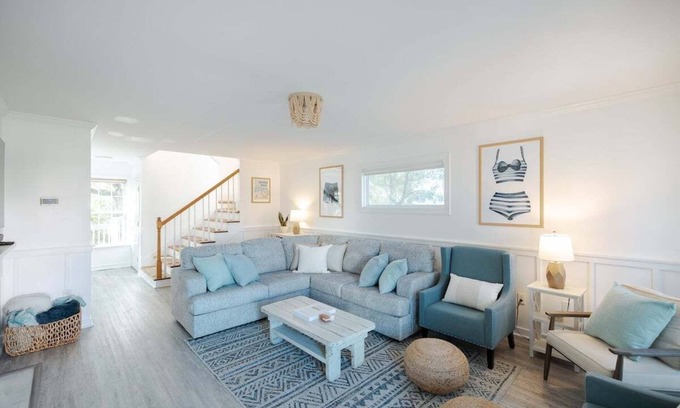 North Carolina Coast House | New! Close to Beach w Hot Tub!