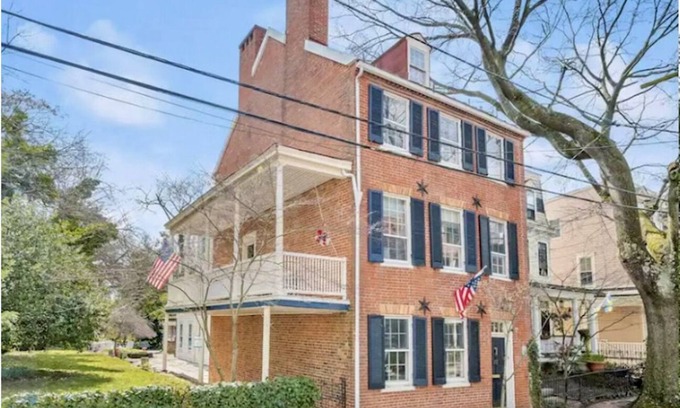 Annapolis House | NEW! Commissioning Weeks open!Spacious lux home downtown Annapolis at Main St.