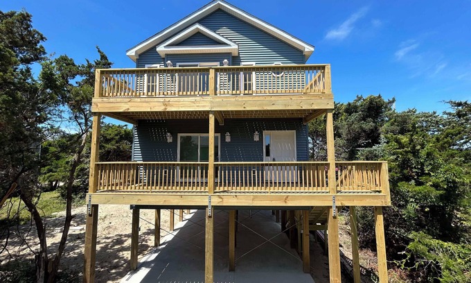 Avon House | New Construction- Ocean-side-Less than 5 min. walk to the beach