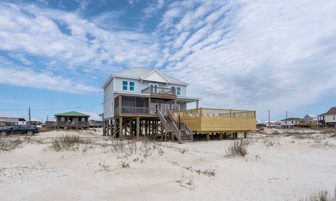 Dauphin Island House | New Construction - Gulf Front Home with 3 Master Bedrooms