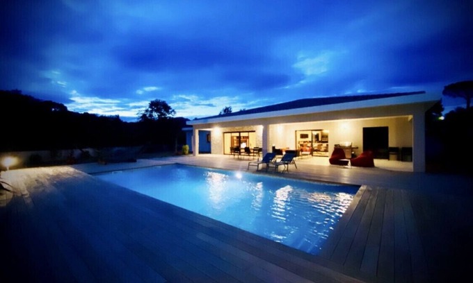 Les Restanques Villa | New contemporary villa with pool 5 minutes from the sea.