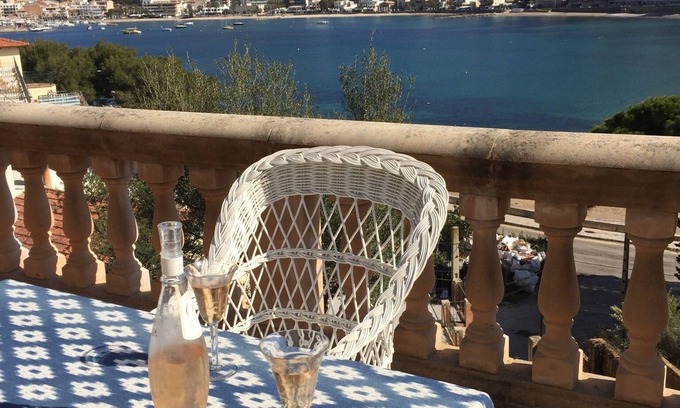 Soller House | NEW Enchanting Sea House with Superb Views, WIFI and SAT TV