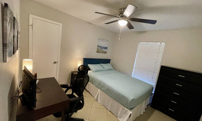 Mobile House | New Fully Renovated cozy home! Prime location, family friendly. Book now!