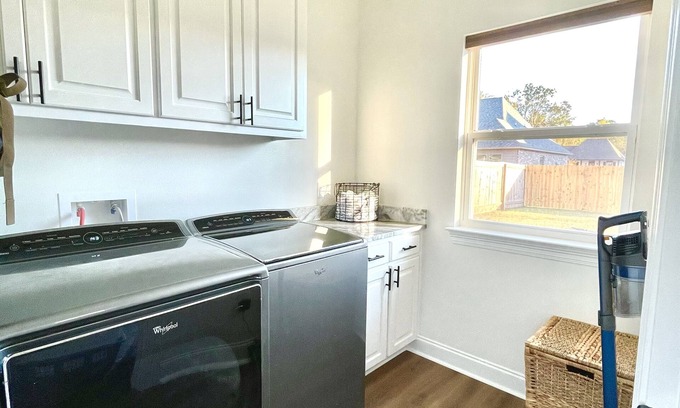 Gonzales House | New Home in Prime Location, between New Orleans & Baton Rouge