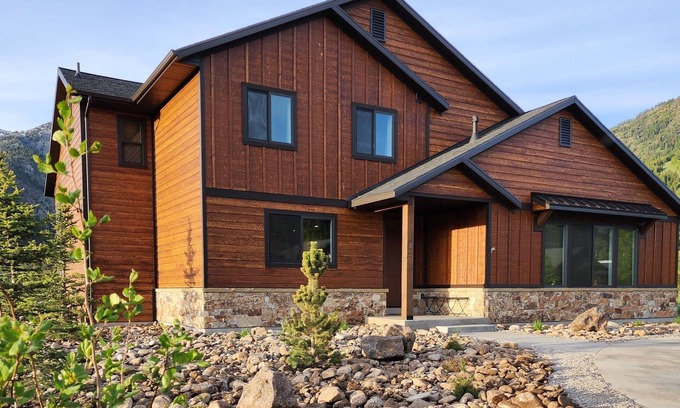 Alpine House | New home in the heart of Alpine!