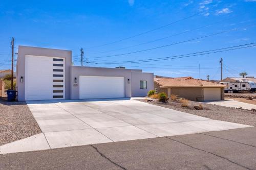 Lake Havasu City House | New Home Modern Central Spacious