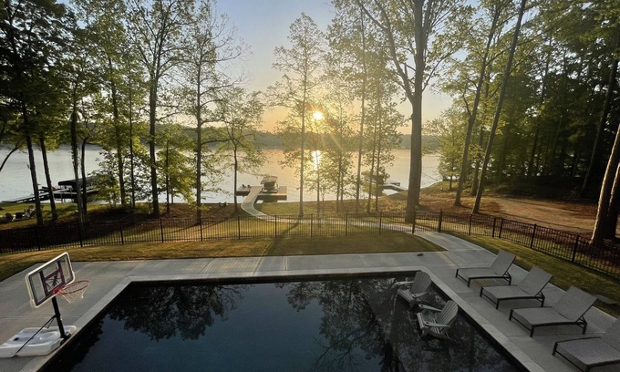 Lake Oconee House | New Lakefront Oasis with Private Heated Pool