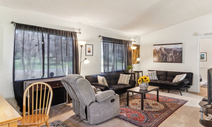 Groveland Cabin | NEW! Lincoln Lodge 2-Bedroom Cabin with Pool - Pets Allowed by Yosemite Region Resorts