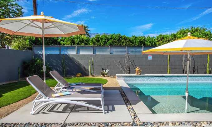 Palm Springs House | New Listing Desert Vista Oasis