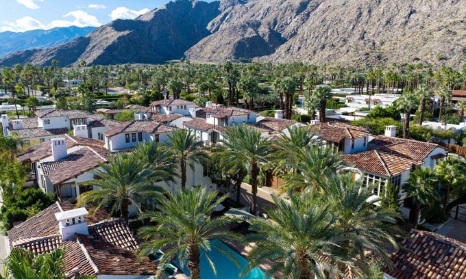 Historic Tennis Club Condo | NEW LISTING DISCOUNT - Spectacular Condo in Downtown Palm Springs - Pool, Spa